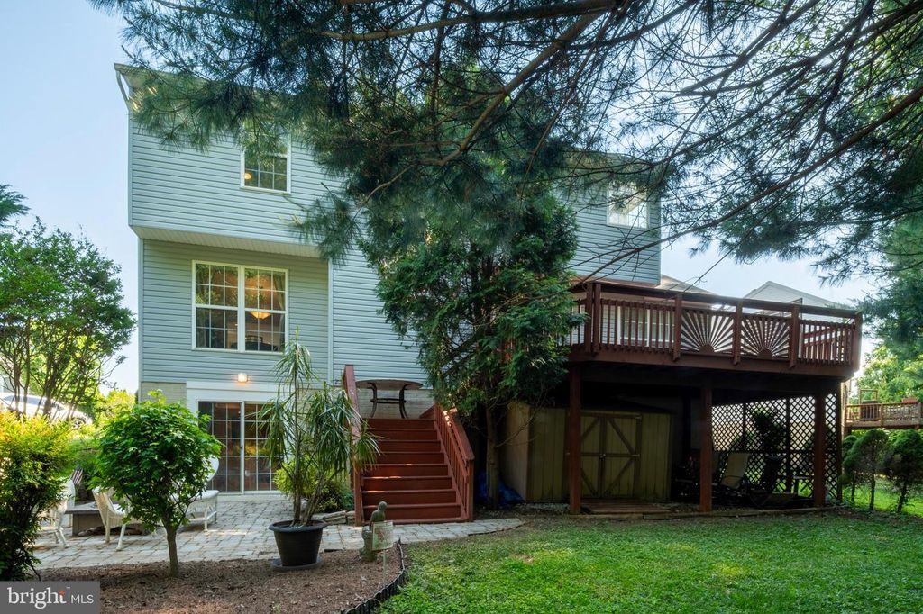Image 3 of property listing at 9 WATCH CT, Reisterstown, MD 21136