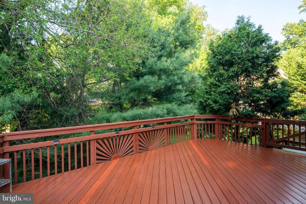 Image 42 of property listing at 9 WATCH CT, Reisterstown, MD 21136