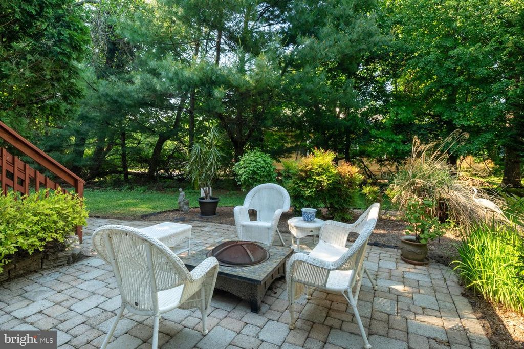 Image 45 of property listing at 9 WATCH CT, Reisterstown, MD 21136