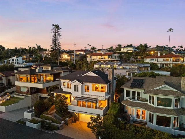 1777 Haydn Drive, Cardiff By The Sea, CA 92007