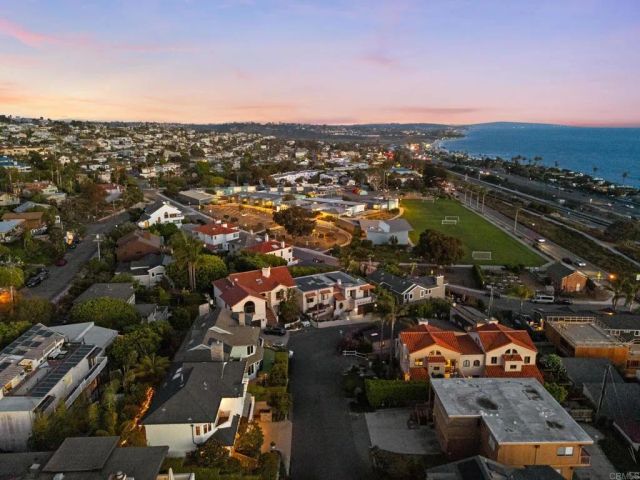1777 Haydn Drive, Cardiff By The Sea, CA 92007