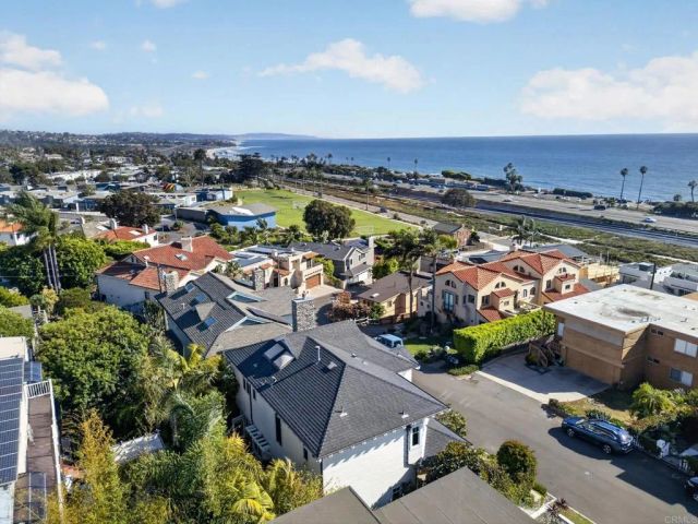 1777 Haydn Drive, Cardiff By The Sea, CA 92007