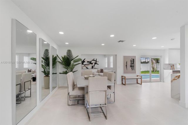4211 NE 27th Avenue, Lighthouse Point, FL 33064