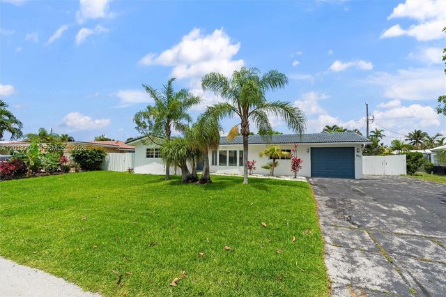 4211 NE 27th Avenue, Lighthouse Point, FL 33064