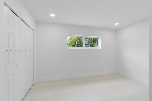 4211 NE 27th Avenue, Lighthouse Point, FL 33064