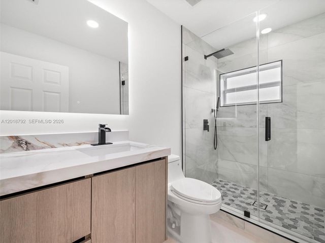 4211 NE 27th Avenue, Lighthouse Point, FL 33064