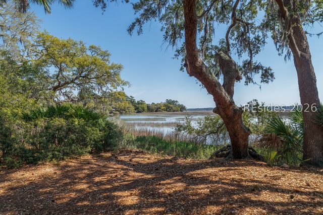 245 Davies Rd, Bluffton, SC 29910