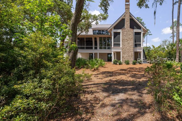 245 Davies Rd, Bluffton, SC 29910