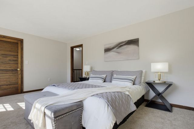 49 Gill St 1, Walpole, MA 02081