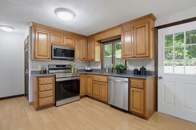 49 Gill St 1, Walpole, MA 02081