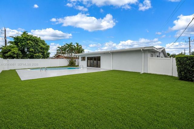 1900 N 48th Ave, Hollywood, FL 33021