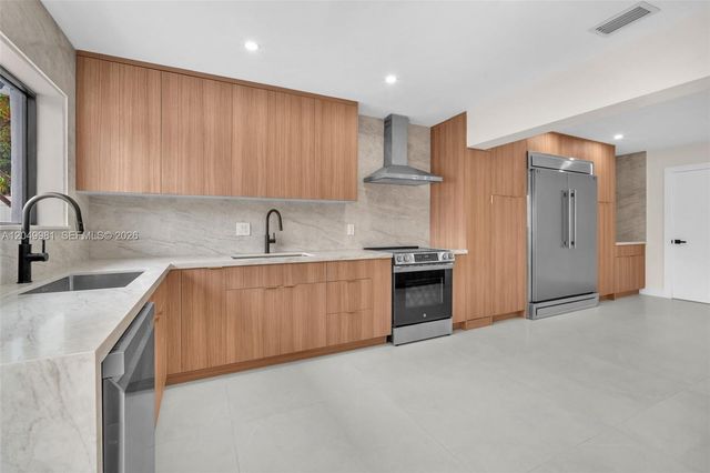 1900 N 48th Ave, Hollywood, FL 33021