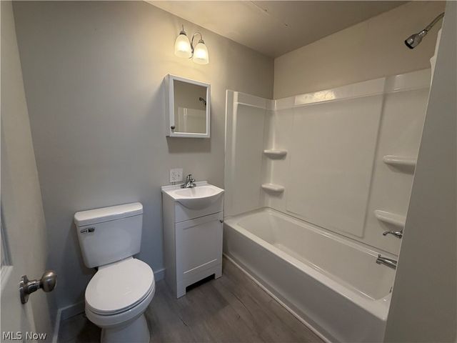 160 Brighton Boulevard, Zanesville, OH 43701