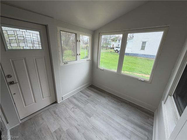 160 Brighton Boulevard, Zanesville, OH 43701