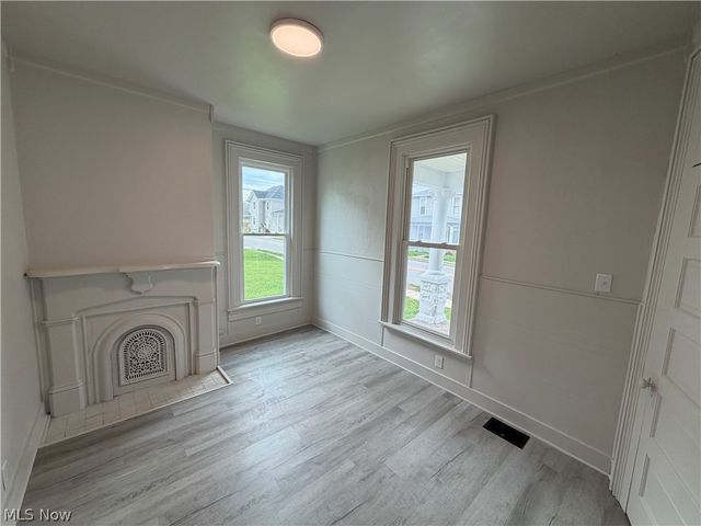 160 Brighton Boulevard, Zanesville, OH 43701