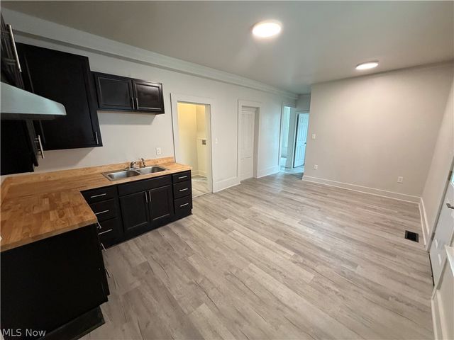 160 Brighton Boulevard, Zanesville, OH 43701