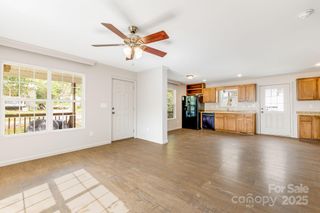 6 Deaver Park Circle, Asheville, NC 28806
