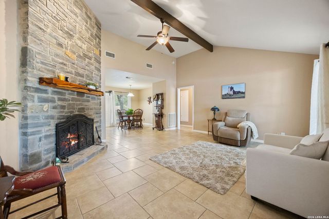 1541 GREEN MEADOW LN, Spring Branch, TX 78070