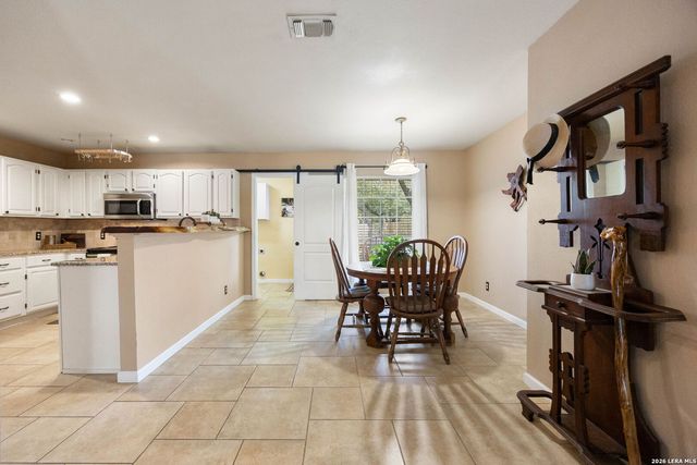 1541 GREEN MEADOW LN, Spring Branch, TX 78070