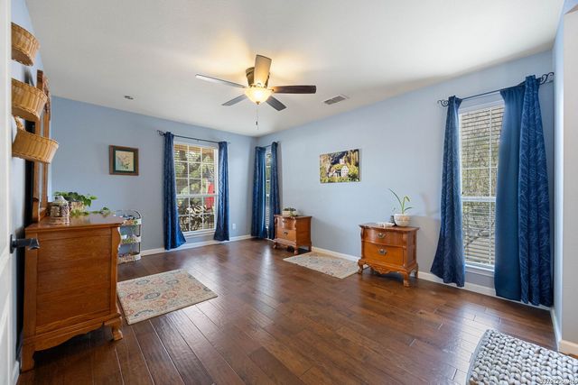 1541 GREEN MEADOW LN, Spring Branch, TX 78070