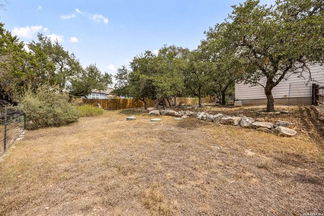 1541 GREEN MEADOW LN, Spring Branch, TX 78070
