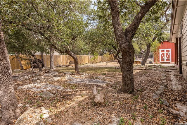 1541 GREEN MEADOW LN, Spring Branch, TX 78070