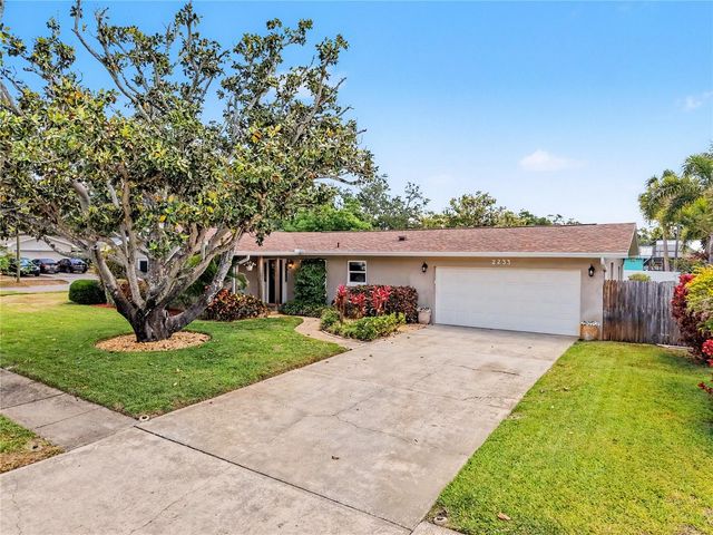 2233 GLENMOOR ROAD N, Clearwater, FL 33764