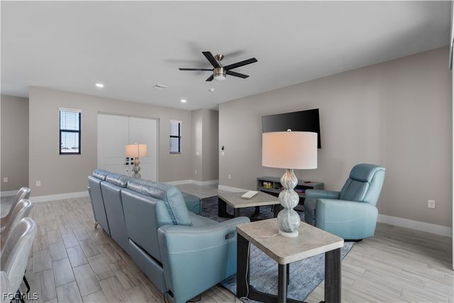 36 NW 12th PL, Cape Coral, FL 33993