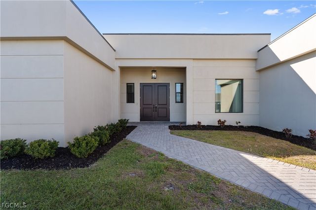 36 NW 12th PL, Cape Coral, FL 33993