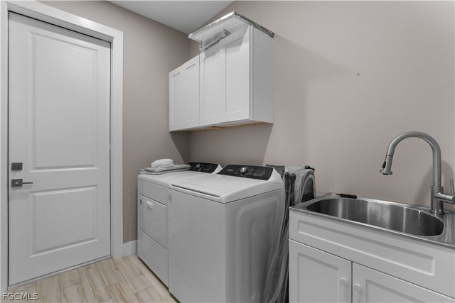 36 NW 12th PL, Cape Coral, FL 33993