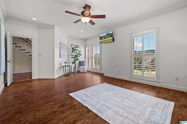 8052 LAKESIDE CIRCLE, Trussville, AL 35173