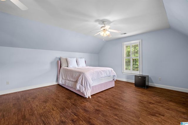 8052 LAKESIDE CIRCLE, Trussville, AL 35173