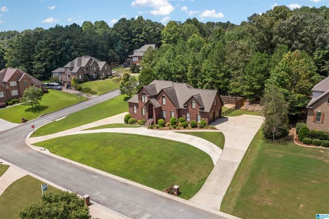 8052 LAKESIDE CIRCLE, Trussville, AL 35173