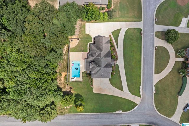 8052 LAKESIDE CIRCLE, Trussville, AL 35173