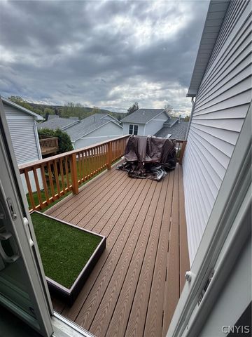 159 Timber Wolf Circle, Geddes, NY 13209