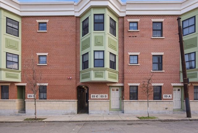 89 Prescott St B, Boston, MA 02128