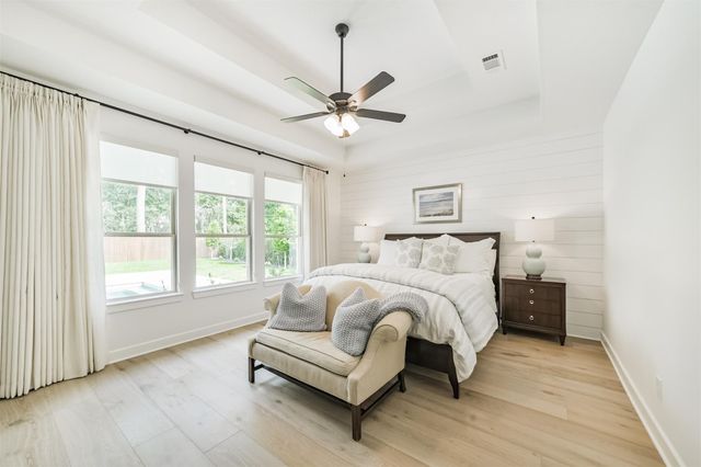 145 Sweeping Valley Drive, Montgomery, TX 77316
