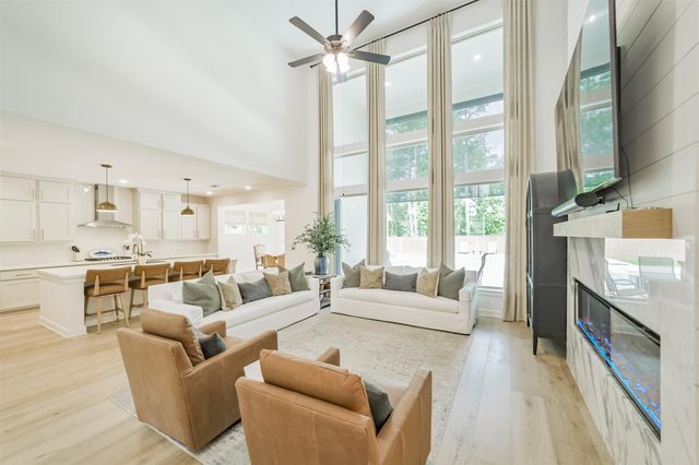 145 Sweeping Valley Drive, Montgomery, TX 77316