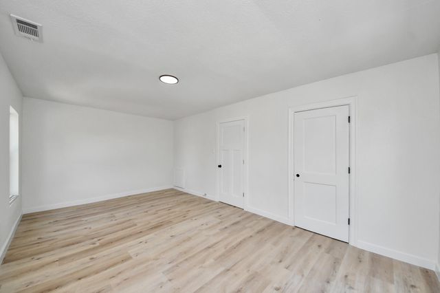 7025 Canal Street, Houston, TX 77011