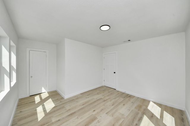 7025 Canal Street, Houston, TX 77011