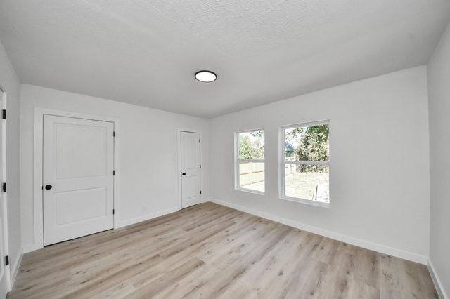 7025 Canal Street, Houston, TX 77011