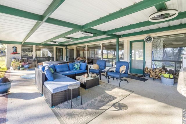 664 County Road 300, Hamilton, TX 76531