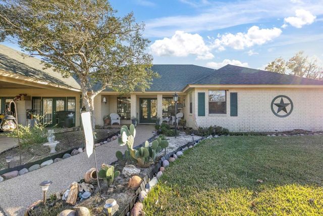 664 County Road 300, Hamilton, TX 76531