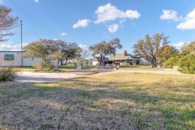 664 County Road 300, Hamilton, TX 76531