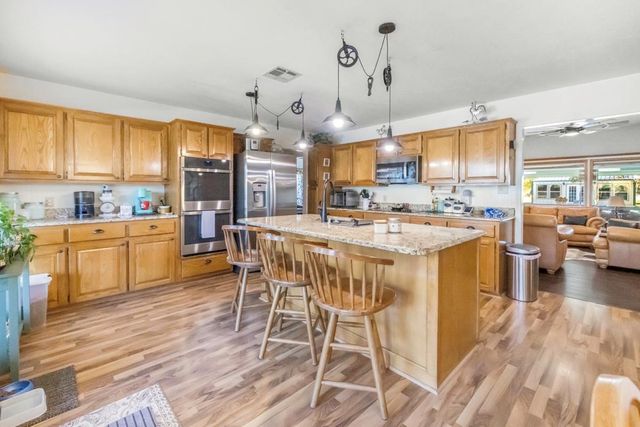 664 County Road 300, Hamilton, TX 76531