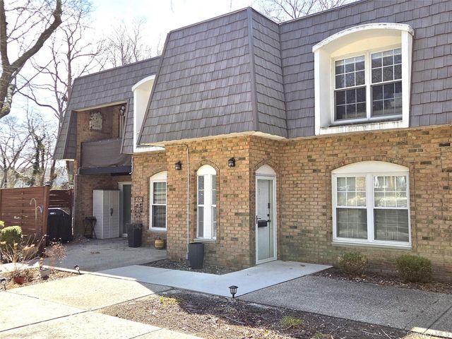 655 Middle Country 6A2, Coram, NY 11727