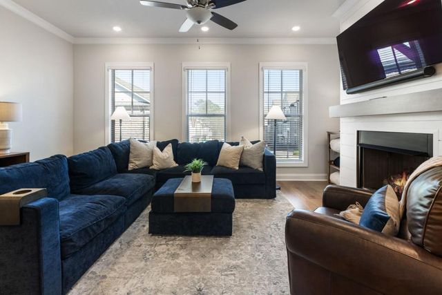 116 Everley Walk, Alpharetta, GA 30009