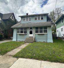 63 Mark Avenue, Pontiac, MI 48341