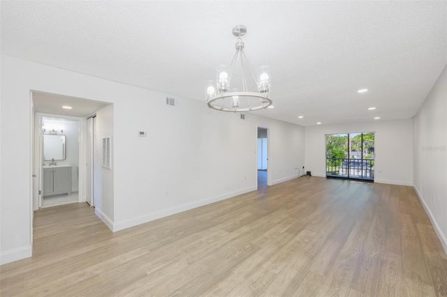 3656 LAKE BAYSHORE DRIVE 319, Bradenton, FL 34205