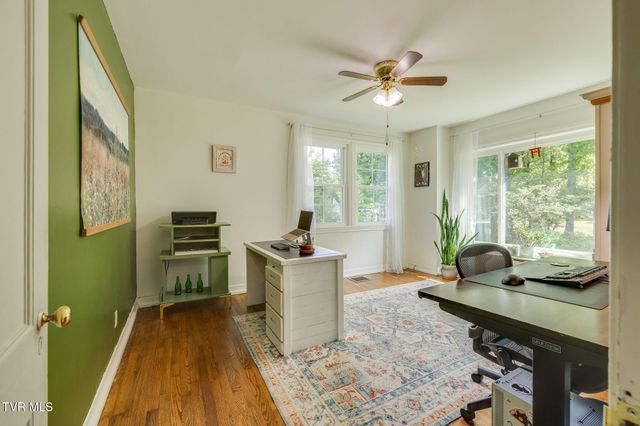 911 Woodland Avenue, Johnson City, TN 37601